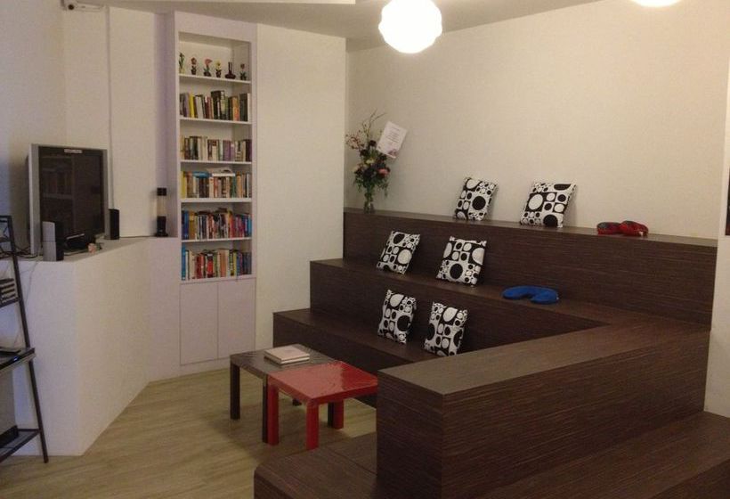 Travellers Loft @ Lavender - Hostel