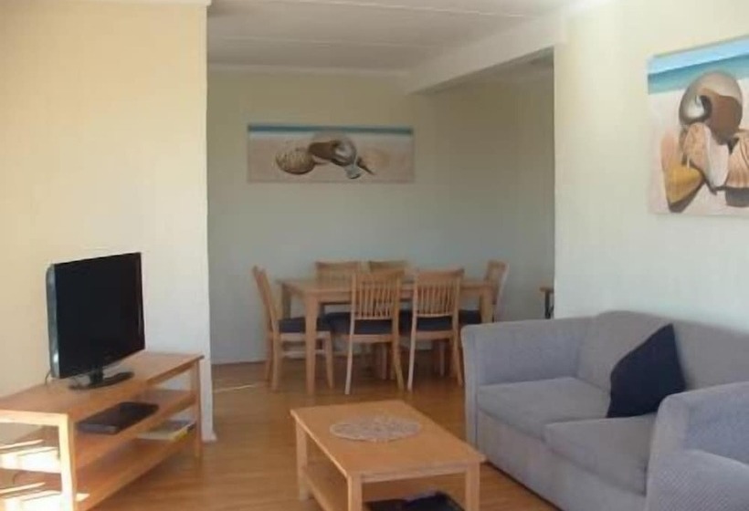 Waterview Holiday Apartments