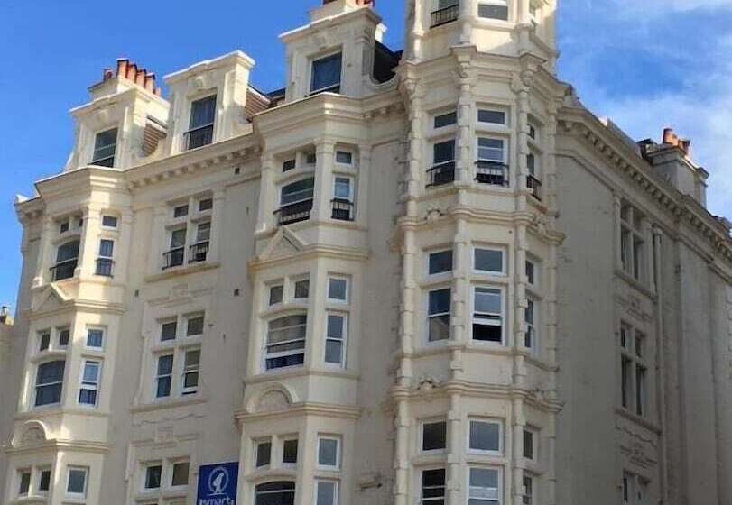 Brighton Beach Inn Hostel