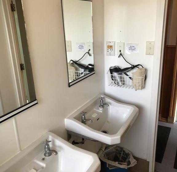 Rainbow Lodge  Hostel