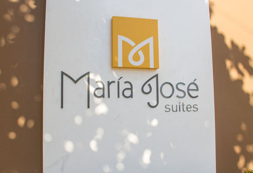 Отель María José Suites