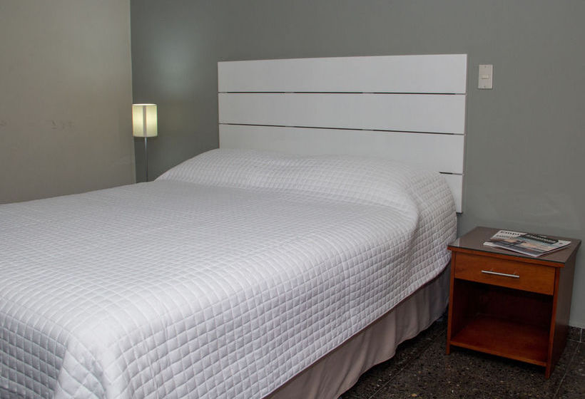 Отель María José Suites