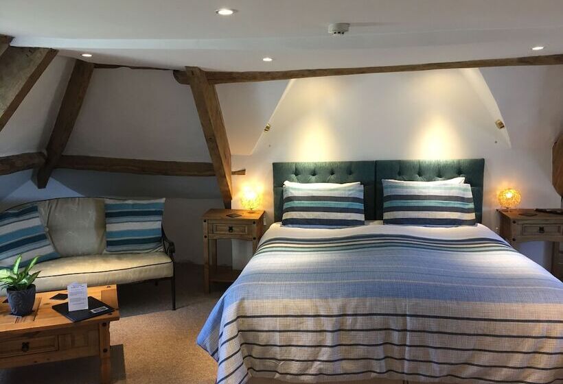 צימר Aberllynfi Riverside Guest House