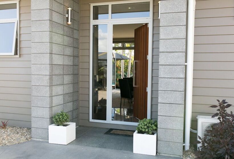 مبيت وإفطار Bay Of Islands Health Retreat