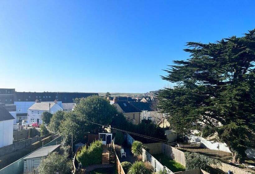 ベッドアンドブレックファースト Coach Guest House