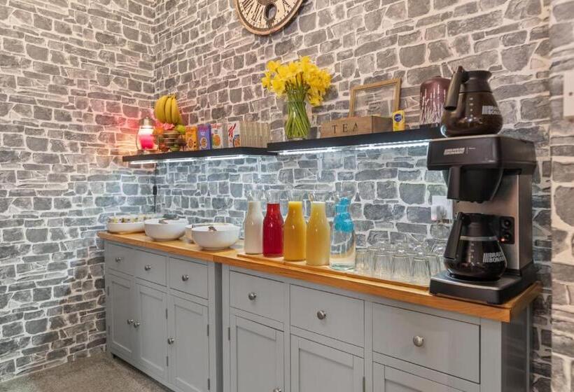 ベッドアンドブレックファースト Coach Guest House