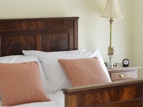 تختخواب و صبحانه Fern Bank