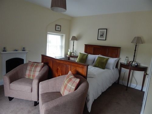 تختخواب و صبحانه Fern Bank