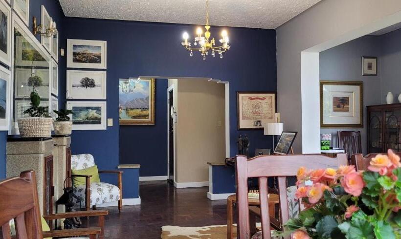 צימר Harewood Lodge