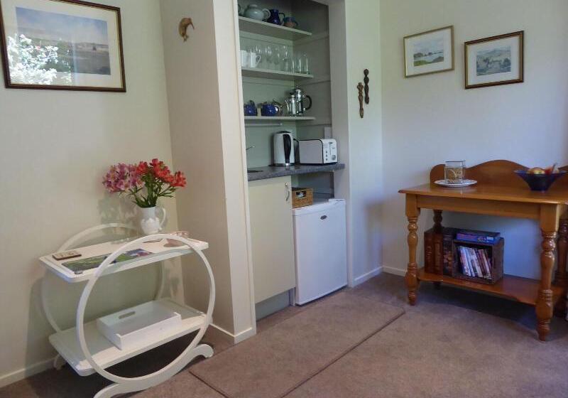 צימר Hazelwood Mapua