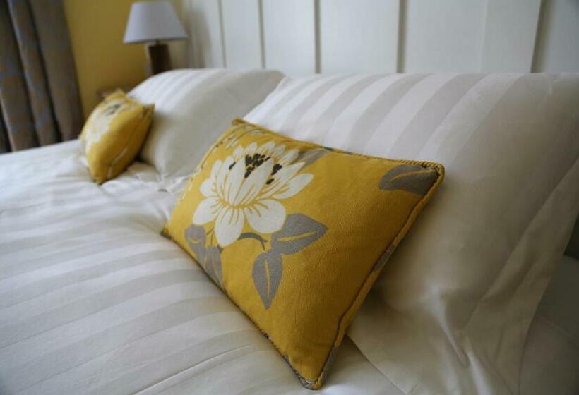 住宿加早餐  Holly Tree House