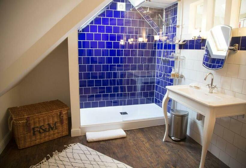 住宿加早餐  Holly Tree House