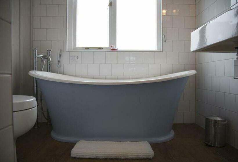 住宿加早餐  Holly Tree House