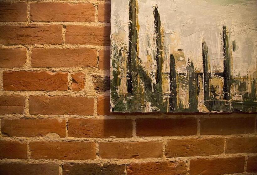 住宿加早餐  Holly Tree House