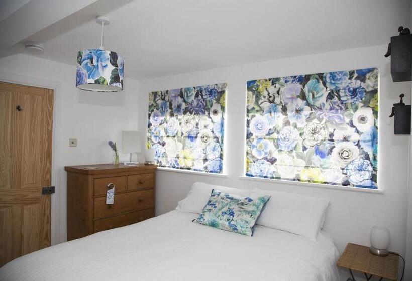 住宿加早餐  Holly Tree House