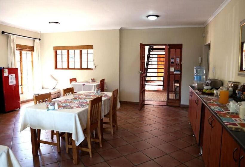 مبيت وإفطار Morulana Guest House