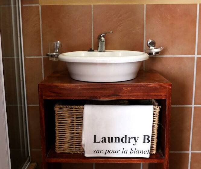 مبيت وإفطار Morulana Guest House