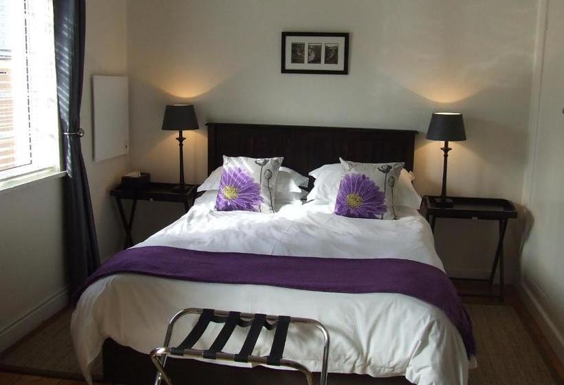 住宿加早餐 River Road Guest House