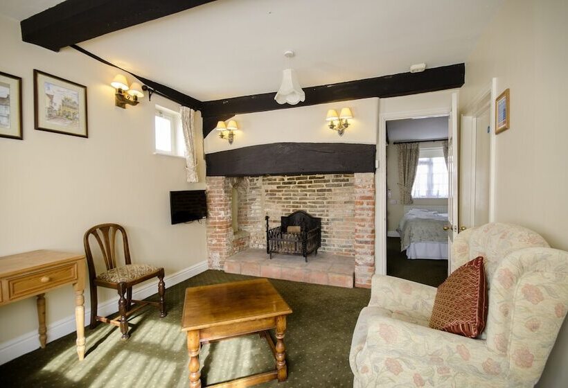 مبيت وإفطار The Abbey Hotel & Apartments