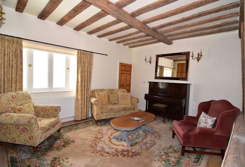 مبيت وإفطار The Abbey Hotel & Apartments