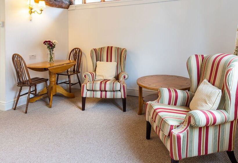 צימר The Abbey Hotel & Apartments