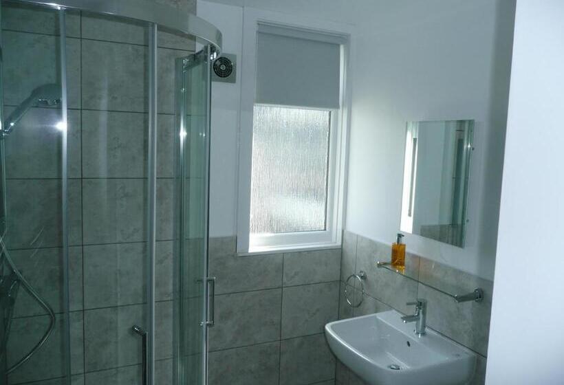 ベッドアンドブレックファースト The Lyncroft