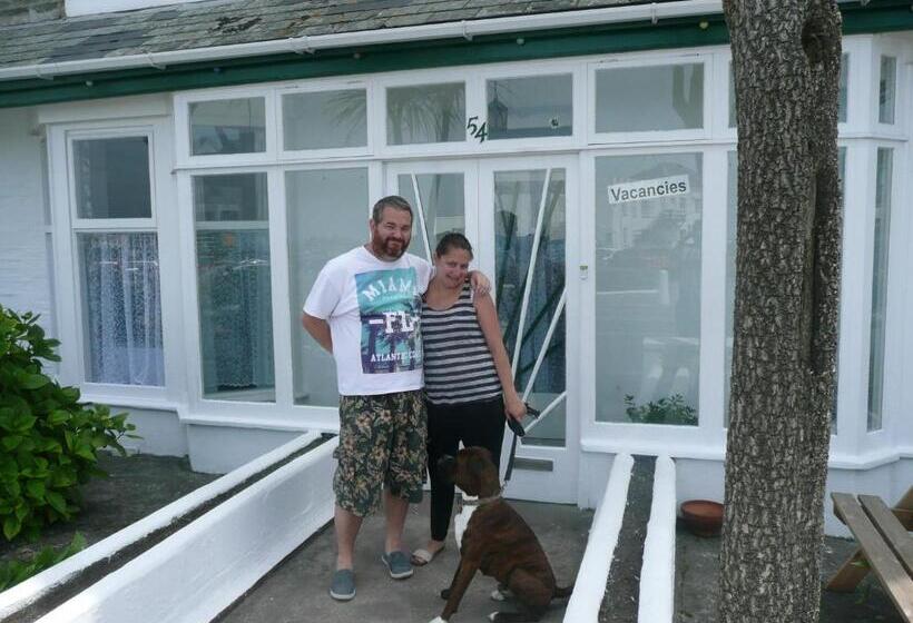 ベッドアンドブレックファースト The Lyncroft