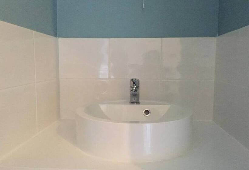 צימר The Volunteer