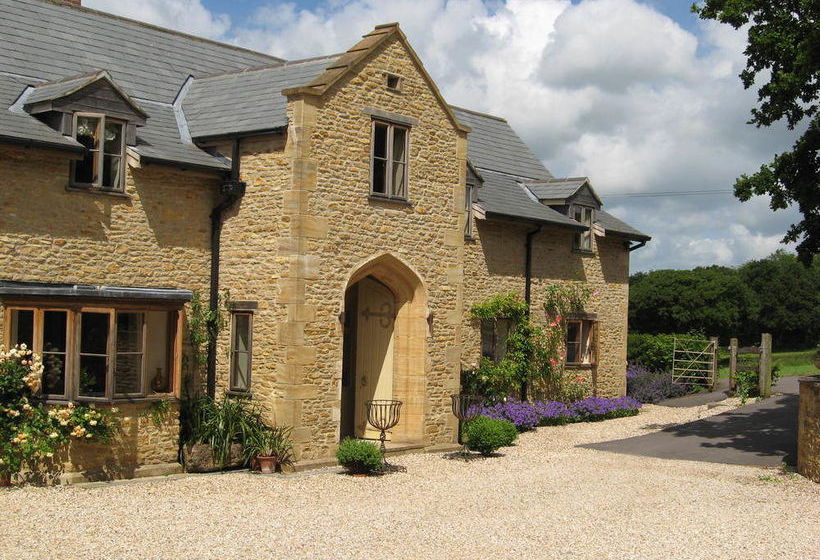 مبيت وإفطار Wooden Cabbage House