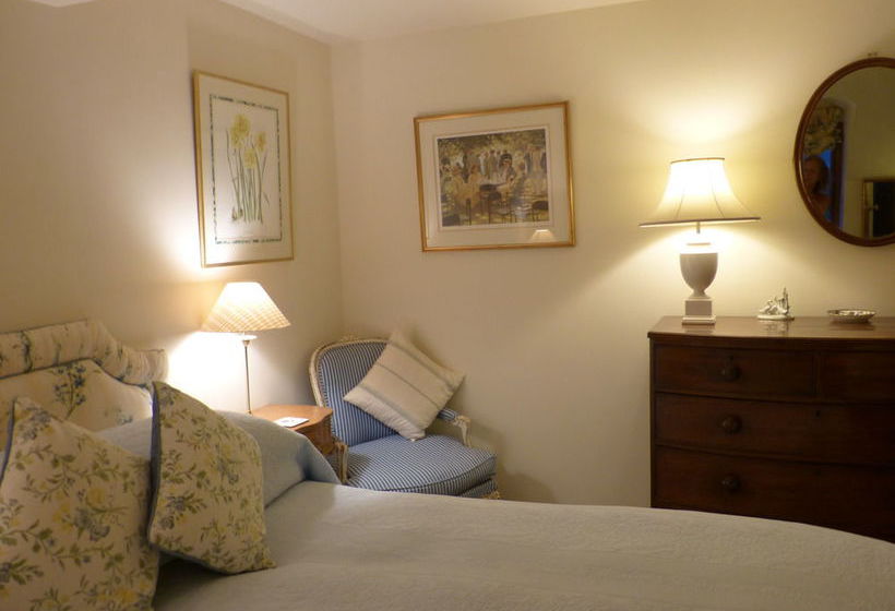 مبيت وإفطار Wooden Cabbage House