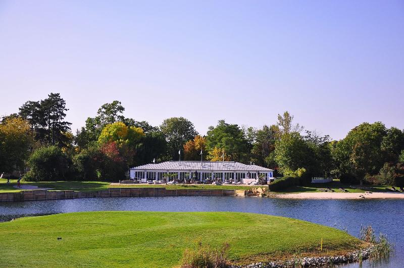 Diamond Country Club