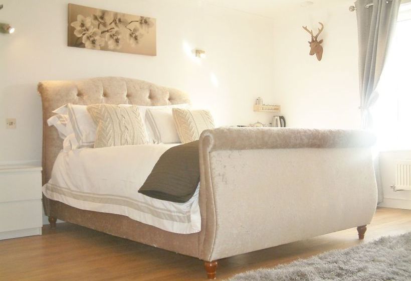 Fifty One And A Half Boutique B&b