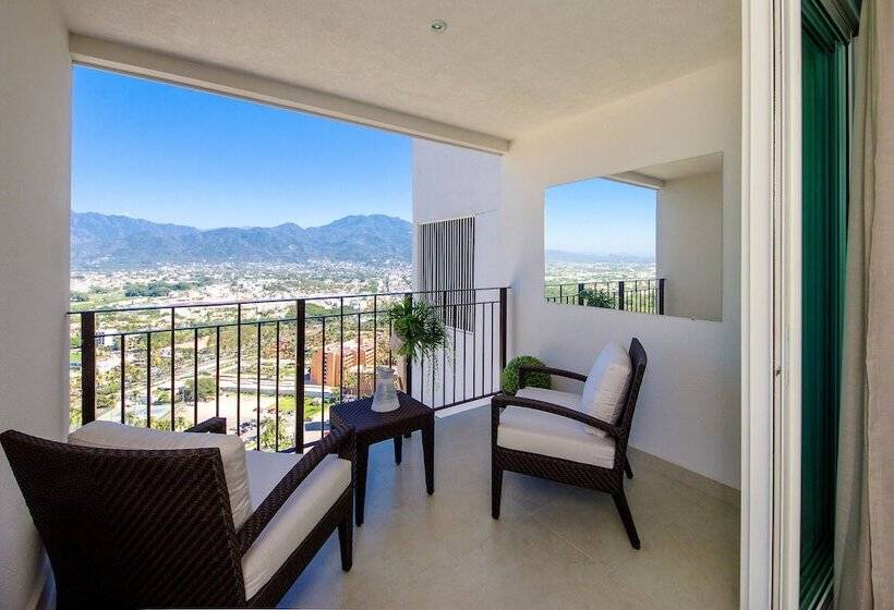 Grand Venetian Condominium