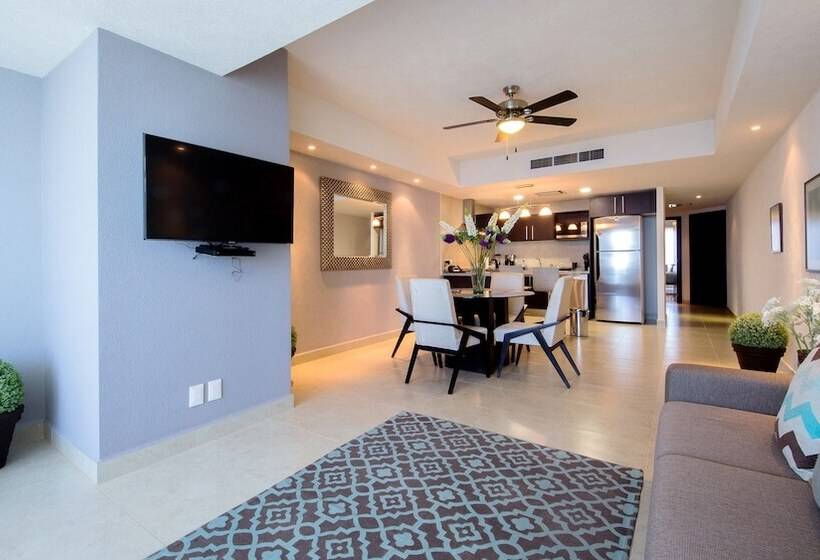 Grand Venetian Condominium