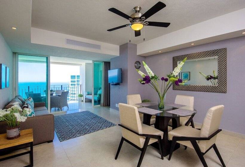 Grand Venetian Condominium