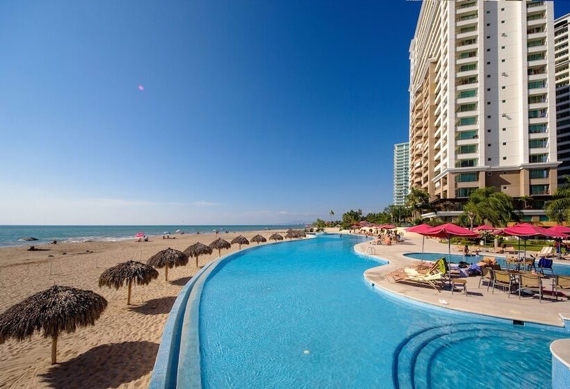 Grand Venetian Condominium