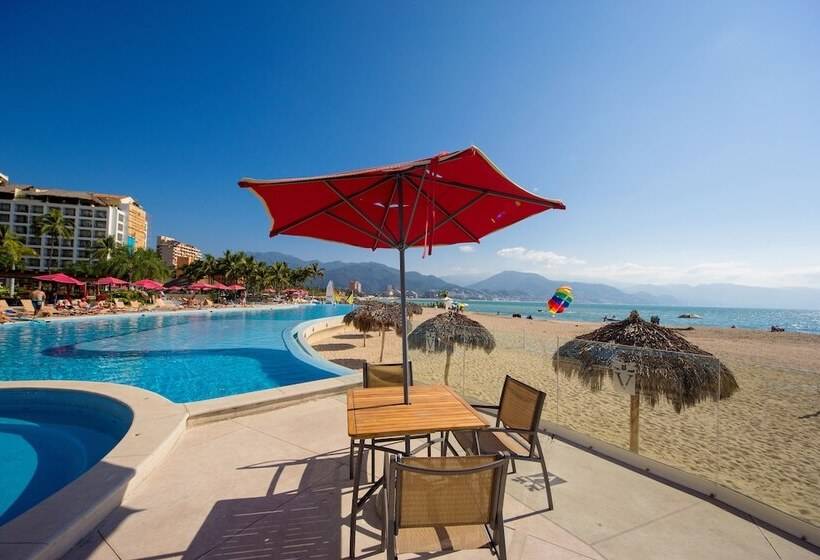 Grand Venetian Condominium