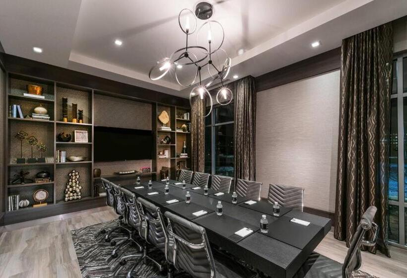 Ac Hotel By Marriott Boston Cambridge