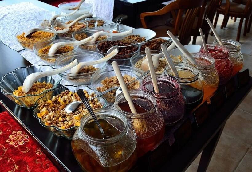 هتل Alp Guesthouse