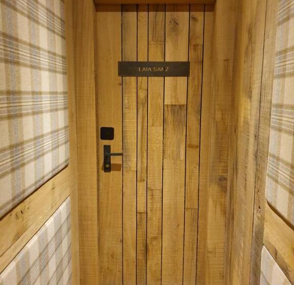 هتل Boutique Puig Franco  Adults Only