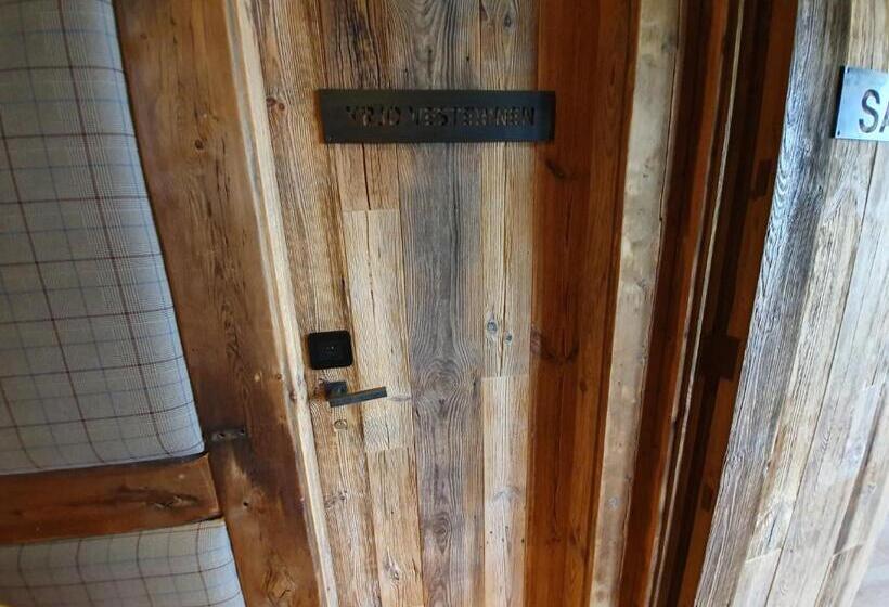 هتل Boutique Puig Franco  Adults Only