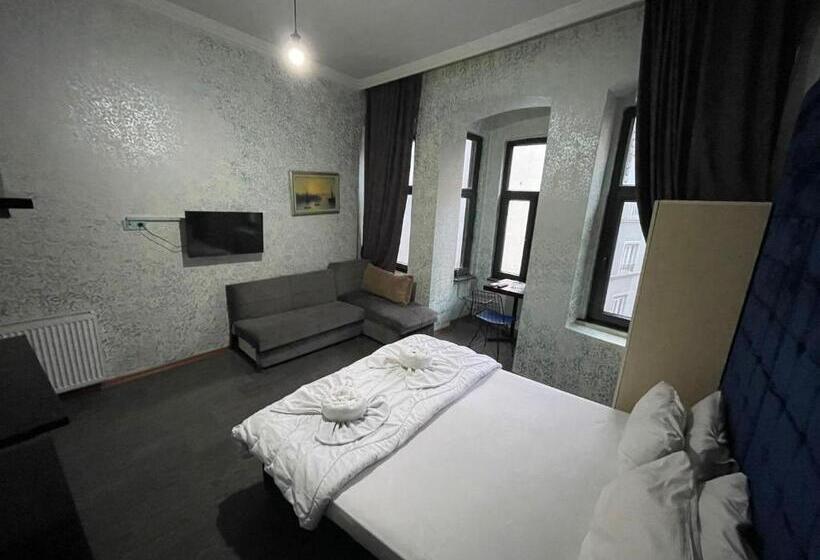 ホテル Pera Suites & Studios