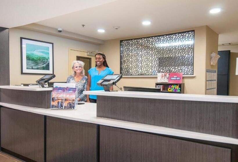 Отель Candlewood Suites   Baton Rouge   College Drive, An Ihg