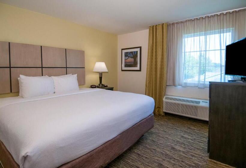 Отель Candlewood Suites   Baton Rouge   College Drive, An Ihg