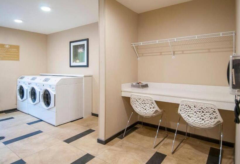 Отель Candlewood Suites   Baton Rouge   College Drive, An Ihg