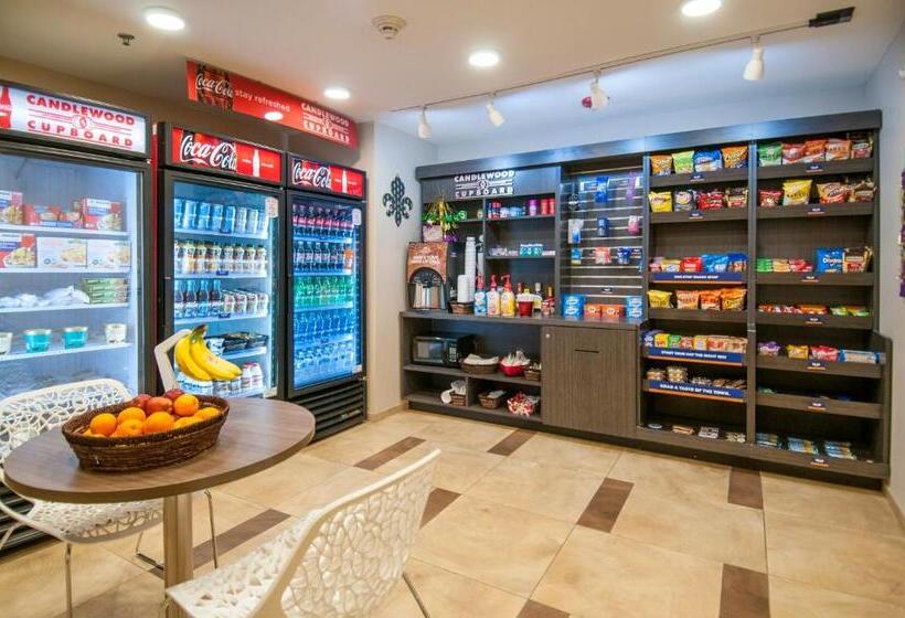 Отель Candlewood Suites   Baton Rouge   College Drive, An Ihg