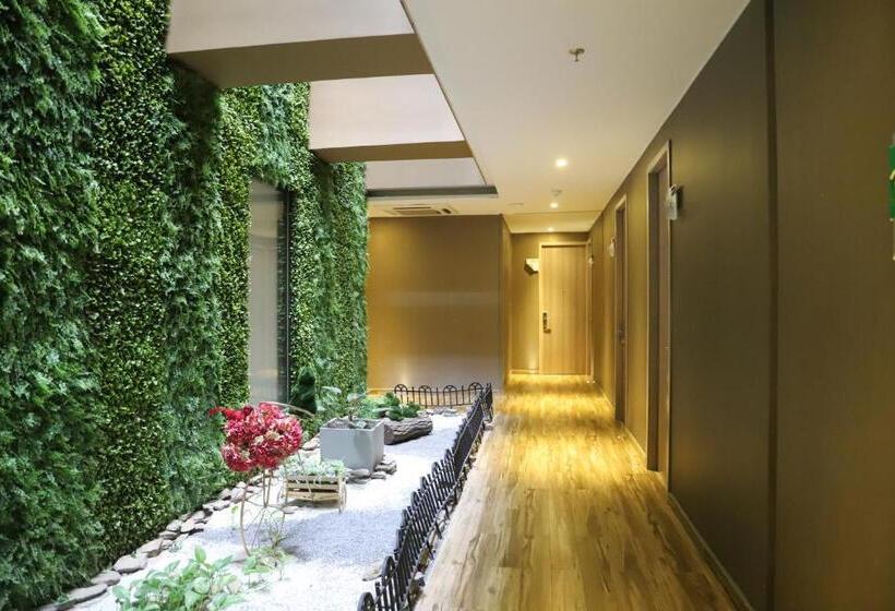 בית מלון כפרי Catedral Plaza