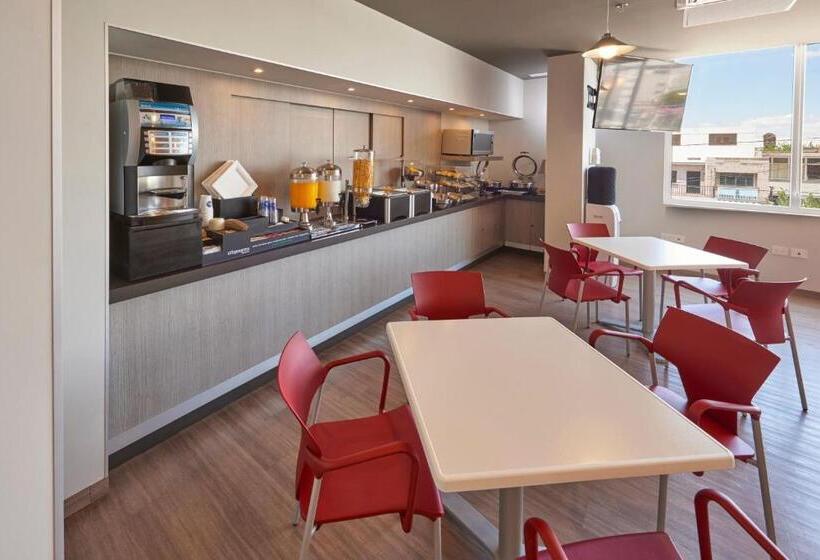 فندق City Express Junior By Marriott San Luis Potosi Carranza