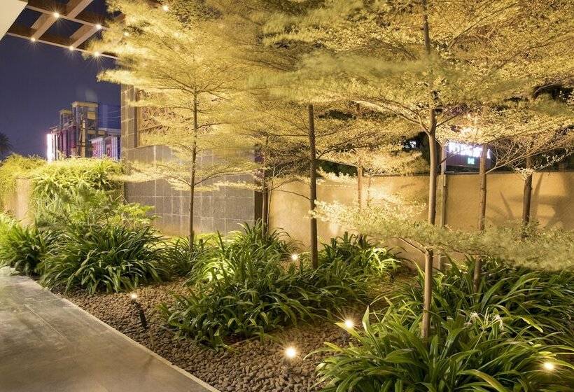 Отель Cj Pallazzio,salem