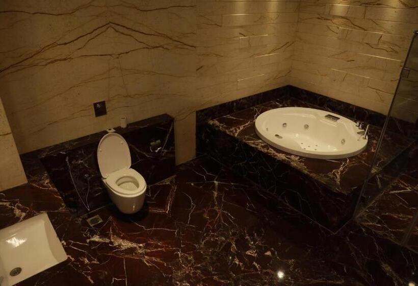 בית מלון כפרי Cj Pallazzio,salem